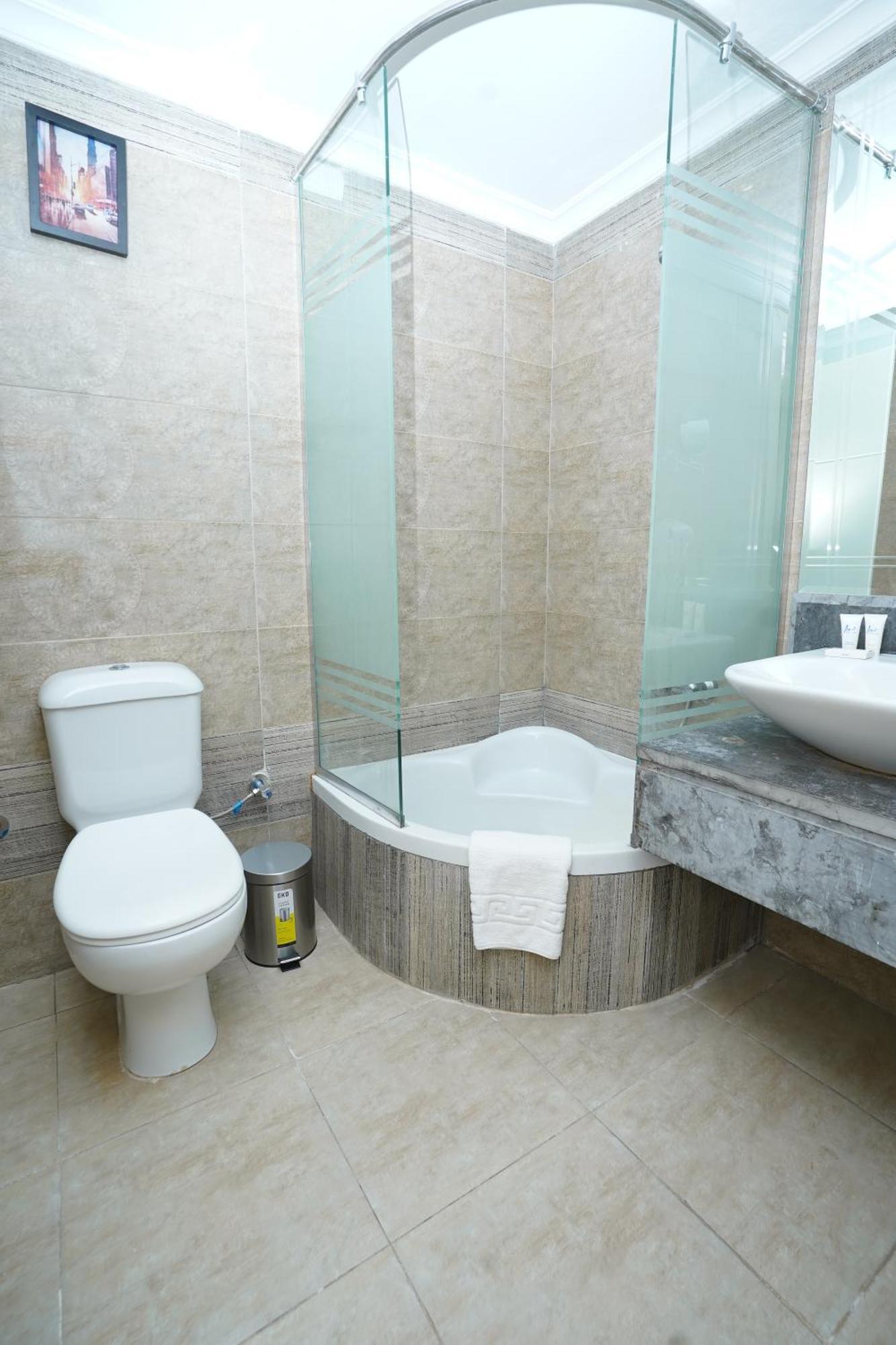 Al Fanar Azur Hotel Sohag Esterno foto