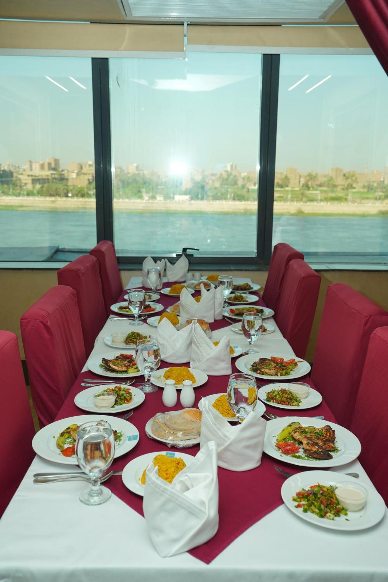 Al Fanar Azur Hotel Sohag Esterno foto